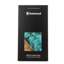 Заредете изображение във визуализатора на галерията – Wood and resin case for iPhone 15 Plus Bewood Unique Turquoise - turquoise and black
