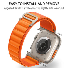 Заредете изображение във визуализатора на галерията – Nylon loop for Apple Watch 42/44/45/49 design 2 orange

