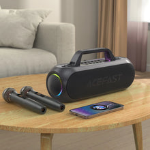 Заредете изображение във визуализатора на галерията – Acefast K1 wireless karaoke speaker with 2 microphones - black
