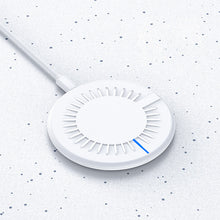 Заредете изображение във визуализатора на галерията – Wireless Induction Charger QI Universal Fast Charge - FC07 10W White (min.2A)
