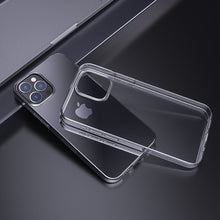 Заредете изображение във визуализатора на галерията – HOCO Light series TPU case for IPHONE 15 PRO transparent
