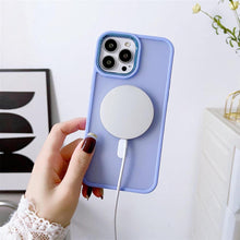 Заредете изображение във визуализатора на галерията – Armored magnetic iPhone 14 Pro MagSafe Color Matte Case - blue
