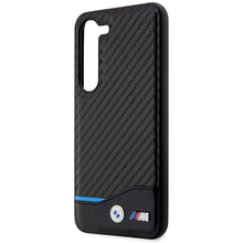 Заредете изображение във визуализатора на галерията – Original faceplate case BMW BMHCS23S22NBCK for SAMSUNG S23 (Carbon Case Bottom Horizontal Blue Line and Metal Logo / black)
