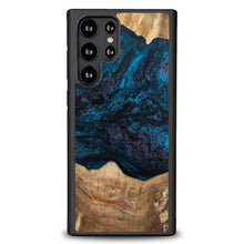 Заредете изображение във визуализатора на галерията – Wood and resin case for Samsung Galaxy S22 Ultra Bewood Unique Neptune - navy blue and black
