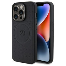 Заредете изображение във визуализатора на галерията – Original Case MERCEDES hardcase Star Pattern Leather MagSafe MEHMP15X23RGSK for Iphone 15 Pro Max Black
