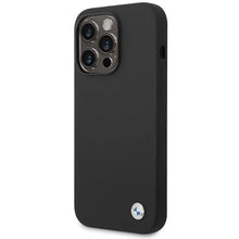 Заредете изображение във визуализатора на галерията – BMW Silicone Metal Logo case for iPhone 15 Pro - black
