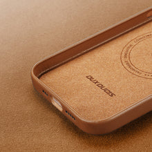 Заредете изображение във визуализатора на галерията – Dux Ducis Grit Leather Case for iPhone 14 Elegant Faux Leather Cover (MagSafe Compatible) Brown
