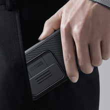Заредете изображение във визуализатора на галерията – Nillkin CamShield Pro Case (simple) for Samsung Galaxy Z Fold 4 cover with camera cover black
