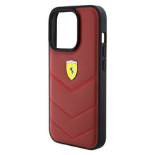 Заредете изображение във визуализатора на галерията – Original FERRARI hardcase Leather Stitched Lines FEHCP15LRDUR do Iphone 15 Pro Red
