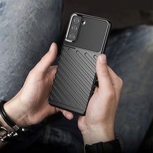 Заредете изображение във визуализатора на галерията – Thunder Case Flexible Tough Rugged Cover TPU Case for Samsung Galaxy S21+ 5G (S21 Plus 5G) green
