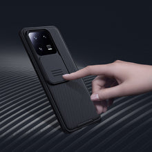 Заредете изображение във визуализатора на галерията – Nillkin CamShield Pro Case case for Xiaomi 13 Pro cover with camera cover black
