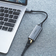 Заредете изображение във визуализатора на галерията – Ugreen external network adapter RJ45 - USB Type C (1000 Mbps / 1 Gbps) Gigabit Ethernet gray (CM199)
