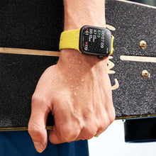 Заредете изображение във визуализатора на галерията – Baseus Crystal Tempered Glass Film for Apple Watch 4/5/6/SE 44mm full screen with frame black (1 pcs.) + cleaning kit / foil applicator / squeegee (spatula)
