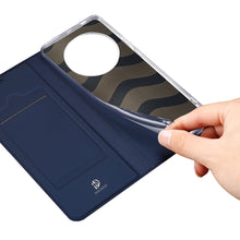 Заредете изображение във визуализатора на галерията – Dux Ducis Skin Pro Case for Honor Magic5 Pro Flip Card Wallet Stand Blue
