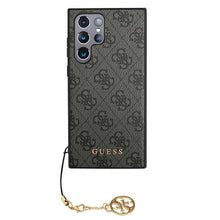 Заредете изображение във визуализатора на галерията – Оригинален Guess калъф за samsung s22 ultra (4g charms / grey) - TopMag
