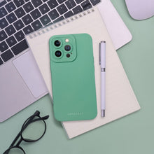 Заредете изображение във визуализатора на галерията – Roar Luna Case for iPhone 15 Pro Green
