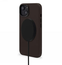 Заредете изображение във визуализатора на галерията – Decoded – MagSafe Compatible Protective Leather Case for iPhone 14 Plus (Brown)
