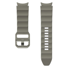 Заредете изображение във визуализатора на галерията – Samsung Rugged Sport Band strap Samsung Galaxy Watch (5/4 series) gray (S/M) (ET-SDR90SJEGEU)
