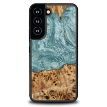 Заредете изображение във визуализатора на галерията – Wood and resin case for Samsung Galaxy S22 Bewood Unique Uranus - blue and white

