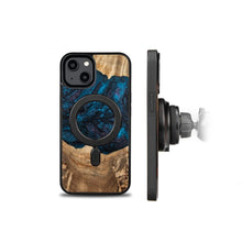 Заредете изображение във визуализатора на галерията – Wood and resin case for iPhone 15 Plus MagSafe Bewood Unique Neptun - navy blue and black
