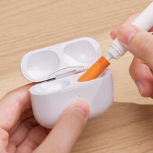 Заредете изображение във визуализатора на галерията – Baseus headphone cleaning brush white (NGBS000002)
