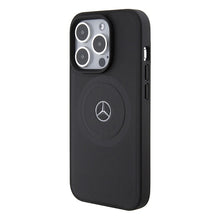 Заредете изображение във визуализатора на галерията – Original Case MERCEDES hardcase Crossed Lines Pattern
Leather MagSafe MEHMP15X23RMMK for Iphone 15 Pro Max Black

