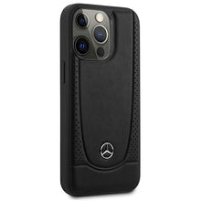 Заредете изображение във визуализатора на галерията – Original Case MERCEDES Leather Urban MEHCP15LARMBK for Iphone 15 Pro Black
