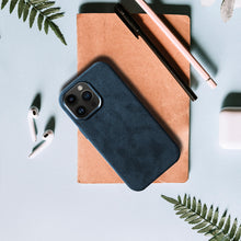 Заредете изображение във визуализатора на галерията – Alcane Magsafe Case for Iphone 13 Pro Navy

