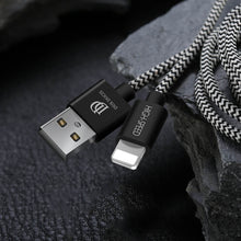 Заредете изображение във визуализатора на галерията – Dux Ducis K-ONE Series USB / Lightning Cable 2.1A 2M black - TopMag
