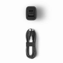 Заредете изображение във визуализатора на галерията – UNIQ Ład. sam. Votra Duo P30 USB-C PD 30W MFI + kabel USB-C na lightning czarny/charcoal black
