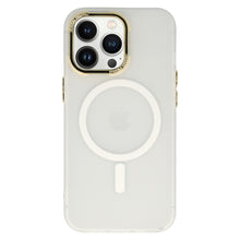 Заредете изображение във визуализатора на галерията – Magnetic Frosted Case for Iphone 15 White
