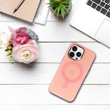 Заредете изображение във визуализатора на галерията – Magnetic Frosted Case for Iphone 15 Pro Pink
