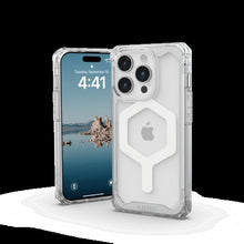 Заредете изображение във визуализатора на галерията – UAG Plyo Magsafe - protective case for iPhone 15 Pro compatible with MagSafe (ice-white)
