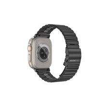 Заредете изображение във визуализатора на галерията – Amazing Thing Band Titan Steel Band TSE49BK for Apple Watch 49/45 black
