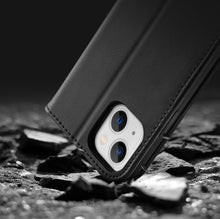 Заредете изображение във визуализатора на галерията – Dux Ducis Hivo iPhone 15 Plus wallet case with RFID blocking - brown
