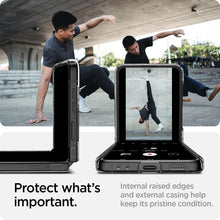 Заредете изображение във визуализатора на галерията – Spigen airskin case for z flip 4 transparent - TopMag
