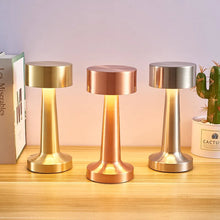 Заредете изображение във визуализатора на галерията – Night lamp WDL-03 wireless gold

