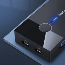 Заредете изображение във визуализатора на галерията – Ugreen 30357 KVM switch - black
