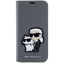 Заредете изображение във визуализатора на галерията – Karl Lagerfeld KLBKP14SSANKCPG iPhone 14 6.1" bookcase silver/silver Saffiano Karl &amp; Choupette
