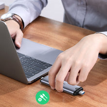 Заредете изображение във визуализатора на галерията – Ugreen Pocket Drive Enclosure M.2 M-Key (USB-C / USB-A 10Gb/s) gray (CM353)
