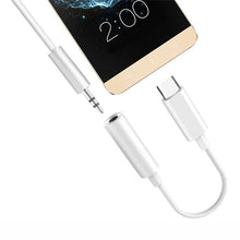Заредете изображение във визуализатора на галерията – Adapter from USB Type C to audio 3.5 mini jack white - TopMag
