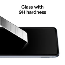 Заредете изображение във визуализатора на галерията – TEMPERED GLASS SPIGEN GLASS FC GALAXY S10E BLACK - TopMag
