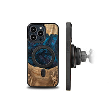 Заредете изображение във визуализатора на галерията – Wood and Resin Case for iPhone 13 Pro MagSafe Bewood Unique Neptune - Navy Blue and Black
