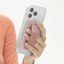 Заредете изображение във визуализатора на галерията – Uniq Heldro ID magnetic wallet with support and wristband - pink
