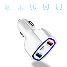 Заредете изображение във визуализатора на галерията – Wozinsky car charger USB x2 and USB C black (WCC-01) - TopMag
