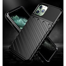 Заредете изображение във визуализатора на галерията – Thunder Case flexible armored case for iPhone 11 Pro black
