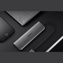 Заредете изображение във визуализатора на галерията – Ugreen multifunctional HUB USB Type C 3.0 Power Delivery 3x USB 3.0 / HDMI gray (50209) - TopMag

