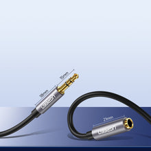 Заредете изображение във визуализатора на галерията – Ugreen cable AUX extension cable 3.5 mm mini jack 1m silver (10592) - TopMag
