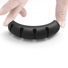 Заредете изображение във визуализатора на галерията – Ugreen 2x self-adhesive organizer for 4 cables wires black (30762) - TopMag
