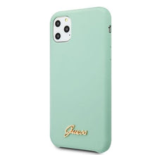Заредете изображение във визуализатора на галерията – Guess GUHCN65LSLMGG iPhone 11 Pro Max zielony/green hard case Silicone Vintage Gold Logo - TopMag
